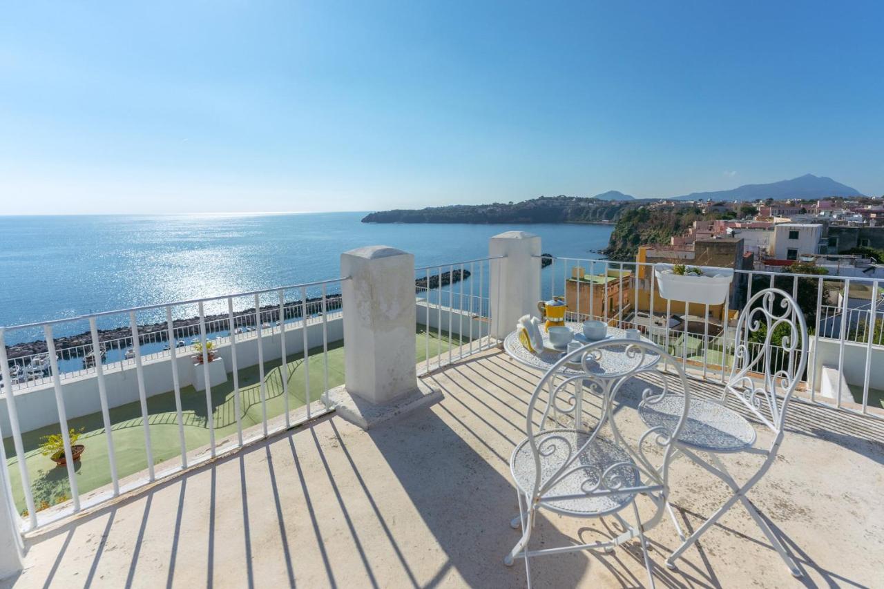 Torretta Corricella- Torretta Procida
